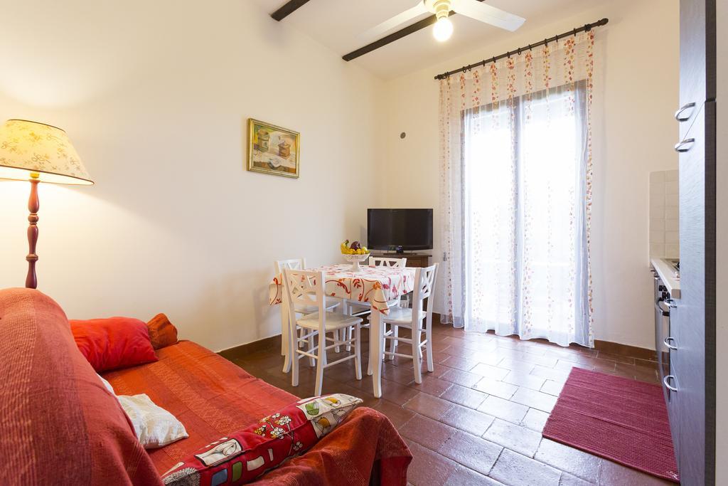 הוילה מיסטרביאנקו Orange Park - Agriturismo מראה חיצוני תמונה