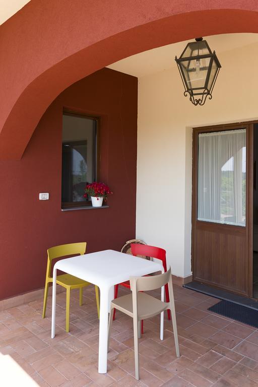 הוילה מיסטרביאנקו Orange Park - Agriturismo מראה חיצוני תמונה