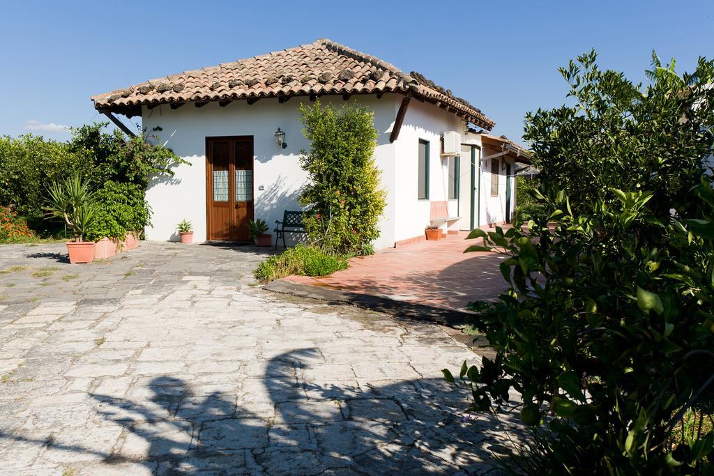 הוילה מיסטרביאנקו Orange Park - Agriturismo מראה חיצוני תמונה